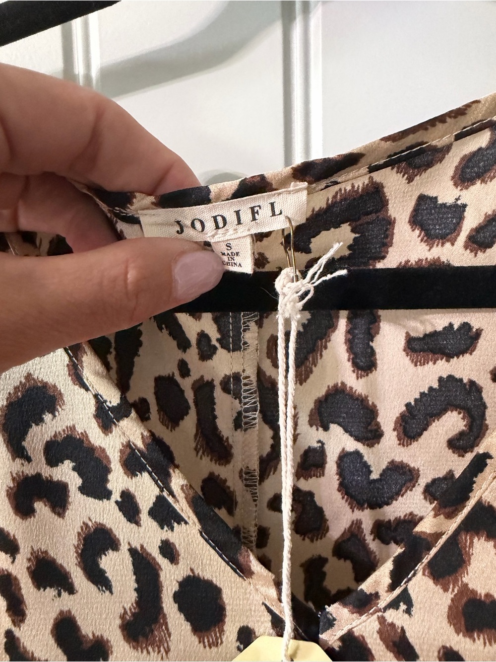 JODIFL Leopard Print V-Neck Short Sleeve Top in Tan and Black - Picture 2 of 5